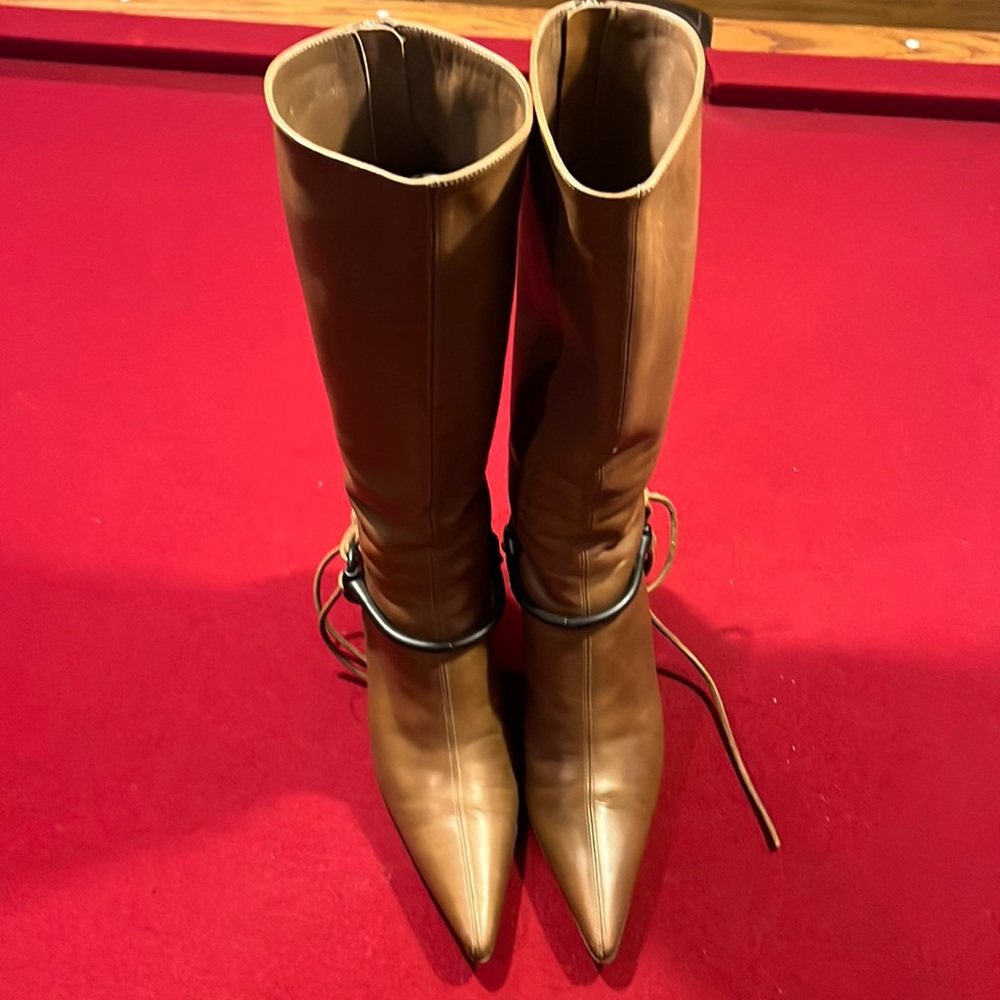 Amazing Gucci horse bit boots